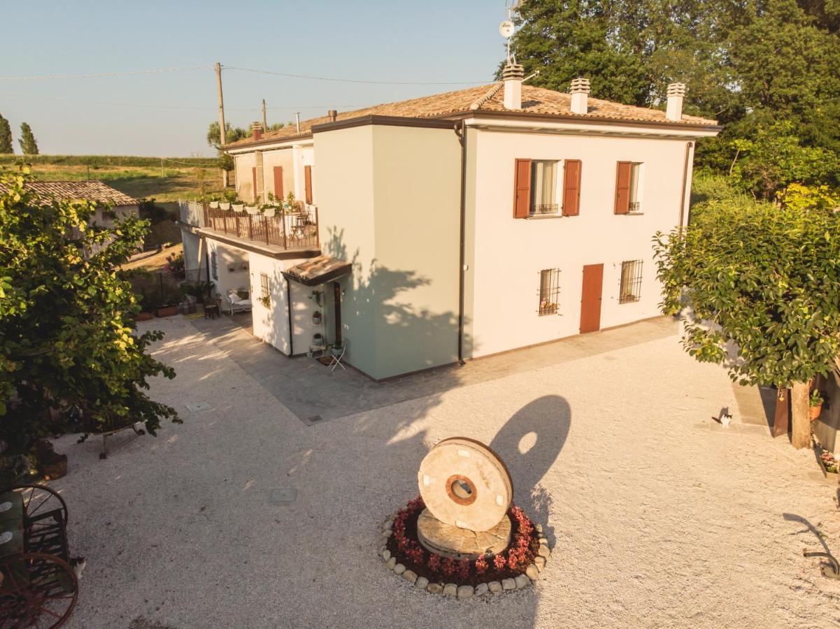 Bed and Breakfast La Dimora Del Mugnaio San Giovanni In Marignano Exterior foto